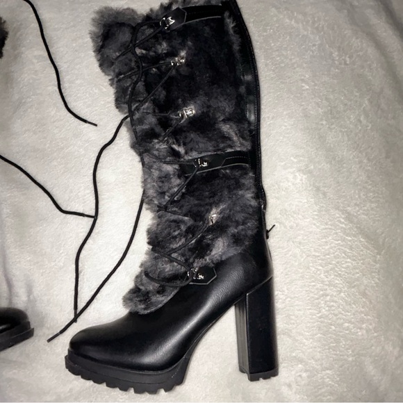 Shoe Dazzle Stylish Black Fur-Trimmed Women's Boots Size .9. US - Picture 3 of 16